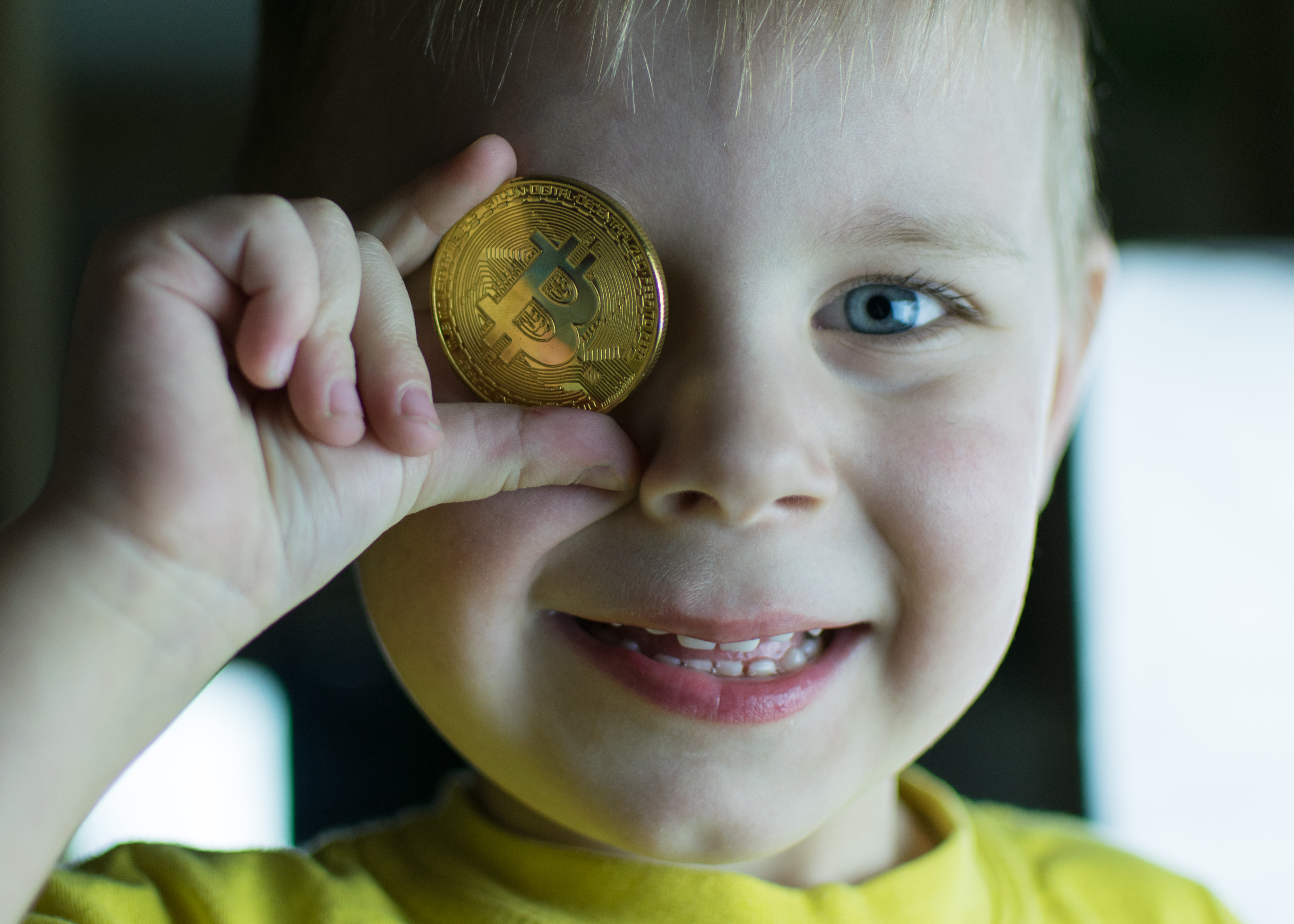 Baby Swallowed a Coin: Symptoms, Risks & What to Do Immediately